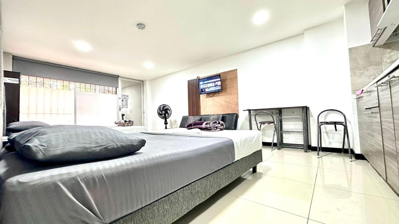 Apto Moderno En Laureles Медельин Экстерьер фото